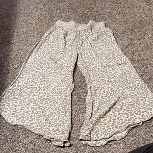 Stylish Leopard Print Wide-Leg Gaucho  Pants